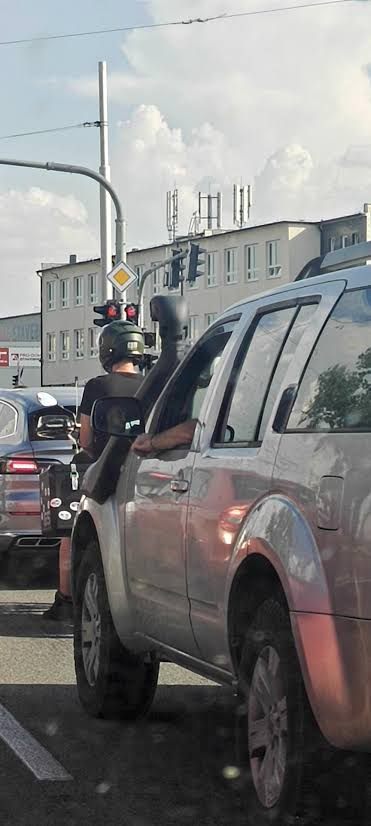 Kenya Snorkel car meta